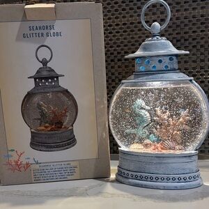 Seahorse Glitter Globe - Gray and Silver